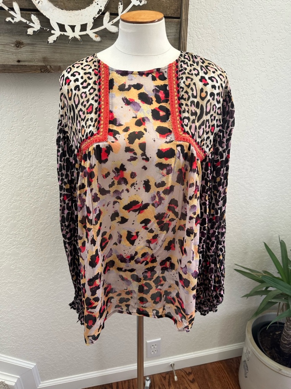 Anthropologie Bl^nk London Joelle Leopard Print Long-Sleeve Animal Print Top L - Picture 2 of 9